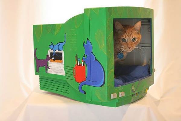 10 Creative Ways to Repurpose Your Old Tech Products --> Cat Bed from a Computer Monitor