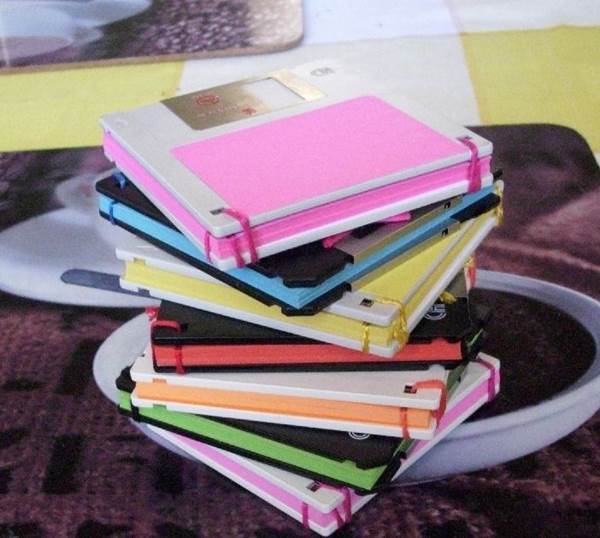 10 Creative Ways to Repurpose Your Old Tech Products --> Notebook from old Floppy Disks