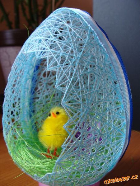 DIY Easter Egg Basket from Thread 10