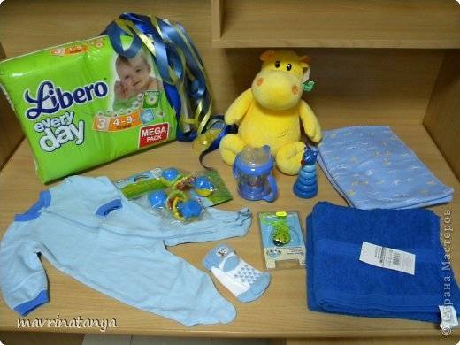 DIY Hippo on the Bike Diaper Gift Step 1