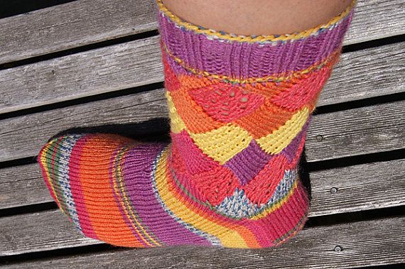 Entrelac knitted sock pattern