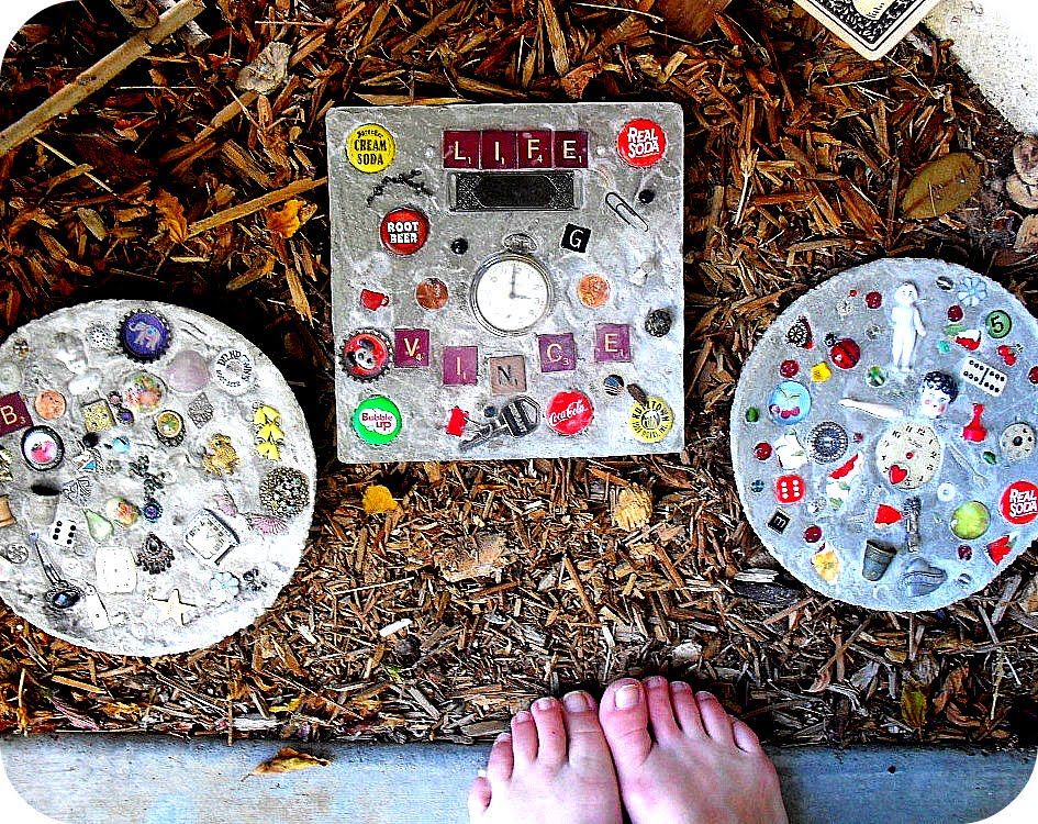 30 Beautiful DIY Stepping Stone Ideas to Decorate Your Garden --> Funny Stepping Stones