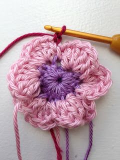 DIY-Crochet-Carnation-Flower-11.jpg