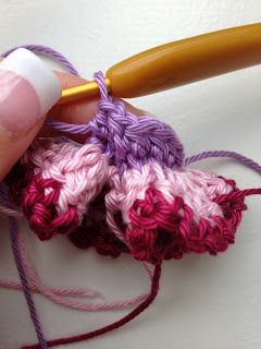 DIY-Crochet-Carnation-Flower-20.jpg