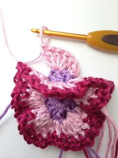 DIY-Crochet-Carnation-Flower-23.jpg