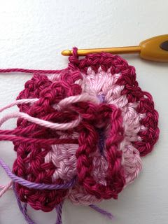 DIY-Crochet-Carnation-Flower-26.jpg