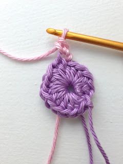 DIY-Crochet-Carnation-Flower-5.jpg