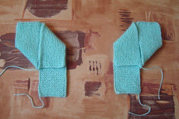 DIY-Pretty-Knitted-Home-Slippers-5.jpg