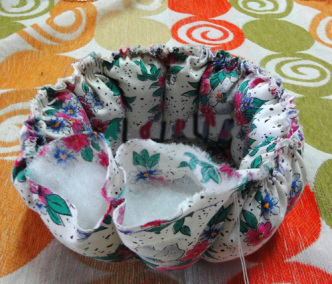 How to Make a Pretty Storage Basket with Old CDs