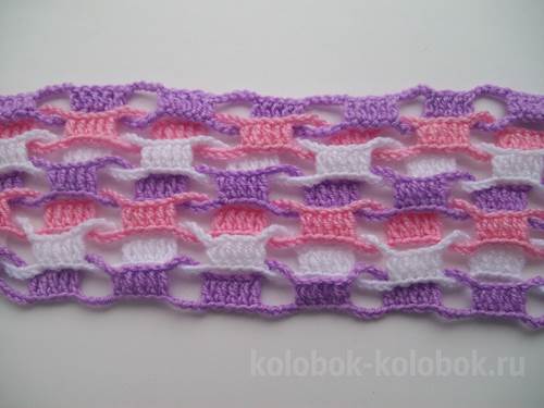 DIY Pretty Interlocking Crochet Scarf 5