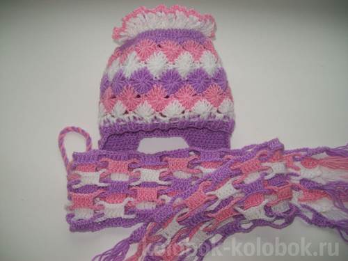 DIY Pretty Interlocking Crochet Scarf 7