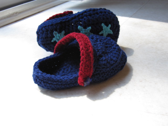 60+ Adorable and FREE Crochet Baby Sandals Patterns --> Crochet Toddler Crocs