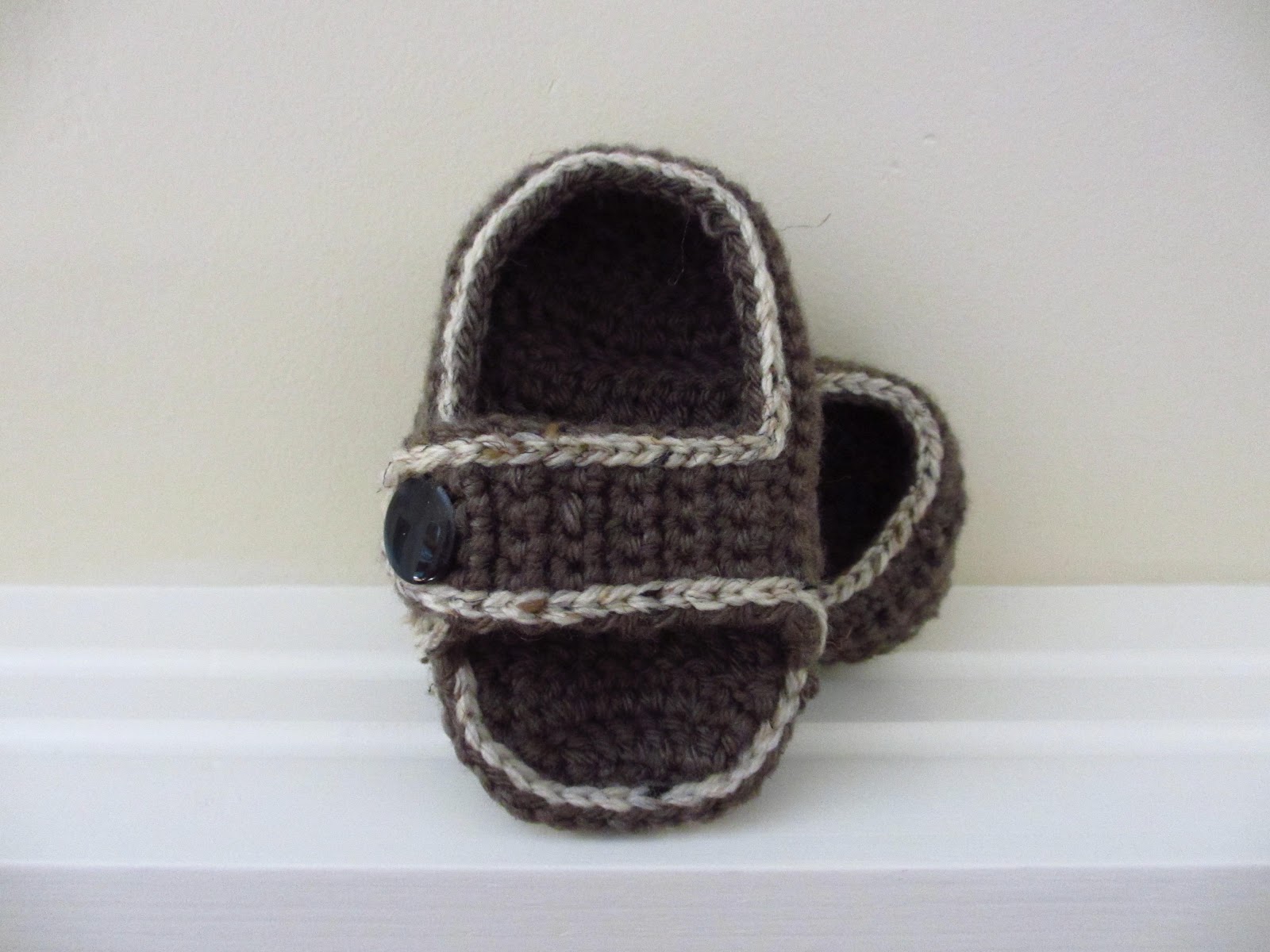 60+ Adorable and FREE Crochet Baby Sandals Patterns --> Comfy Toddler Sandals