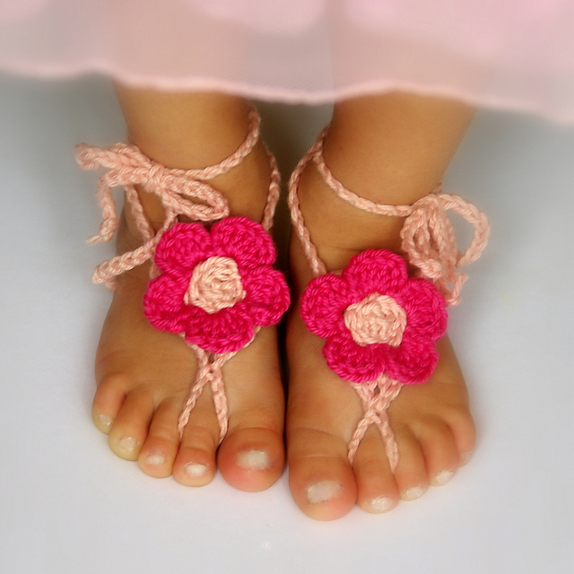 60+ Adorable and FREE Crochet Baby Sandals Patterns --> Barefoot Sandals Baby and Toddler