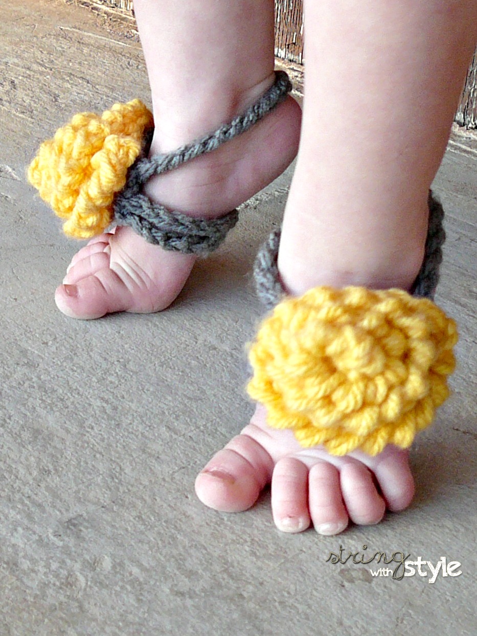 60+ Adorable and FREE Crochet Baby Sandals Patterns --> Pretty Baby Barefoot Sandals