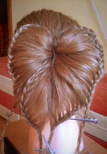 How-to-DIY-Butterfly-Braid-Hairstyle-6.jpg
