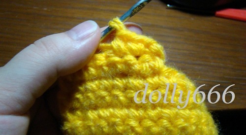How-to-DIY-Pretty-Crochet-Home-Slippers-9.jpg
