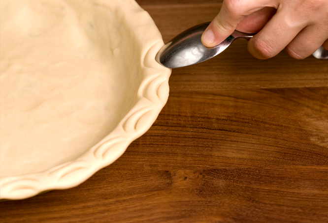 How-to-DIY-Pretty-Decorative-Pie-Crusts-12.jpg