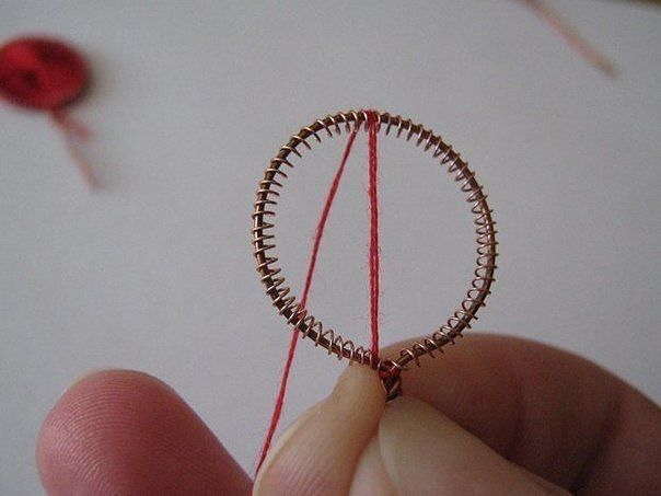 How-to-Make-Beautiful-Flowers-from-Wire-and-Thread-4.jpg