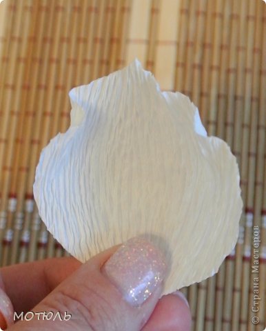 How-to-Make-Crepe-Paper-Chocolate-Jasmine-Flowers-5.jpg