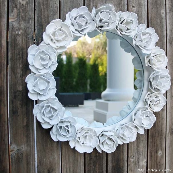 How-to-Make-Pretty-Flower-Mirror-Decoration-from-Egg-Carton-10.jpg
