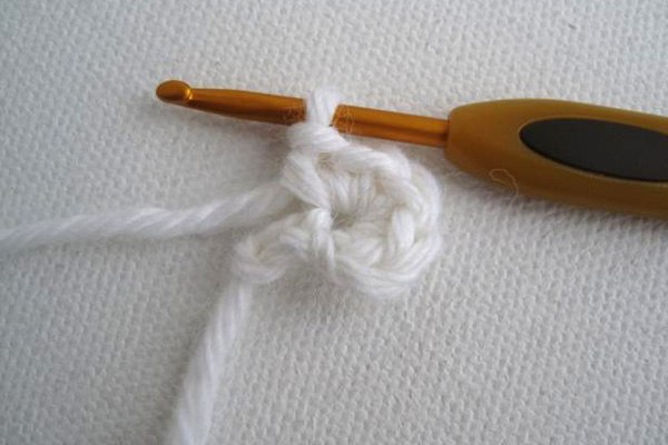 How-to-Make-Stylish-Crochet-Belt-2.jpg