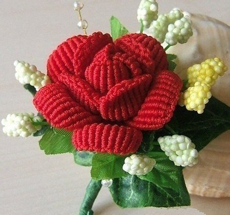 How-to-Weave-Beautiful-Rose-in-the-Art-of-Macrame-7.jpg