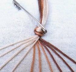 How-to-Weave-DIY-Simple-Bracelet-1.jpg