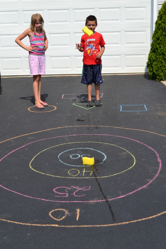35+ Fun Activities for Kids to Do This Summer --> Sponge Bullseye