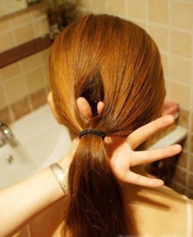 How-to-DIY-Easy-Twisted-Hair-Bun-Hairstyle-1.jpg