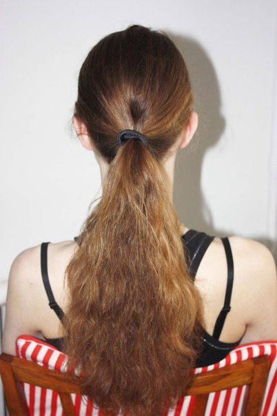 How-to-DIY-Easy-and-Elegant-Bun-Hairstyle-2.jpg