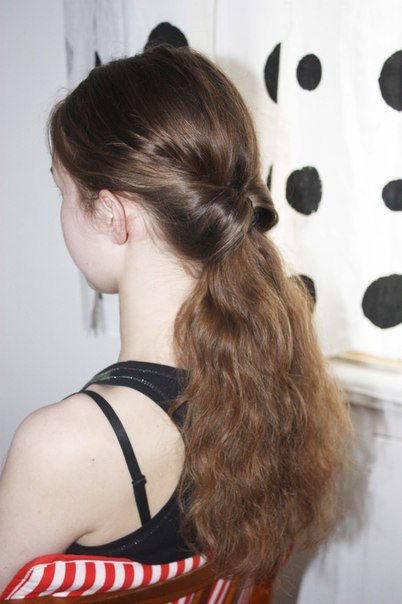 How-to-DIY-Easy-and-Elegant-Bun-Hairstyle-4.jpg