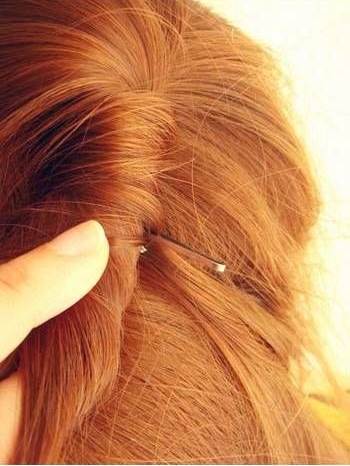 How-to-DIY-Lovely-Braided-Hairstyle-3.jpg
