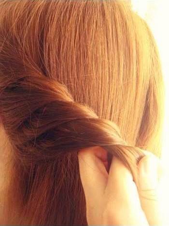 How-to-DIY-Lovely-Braided-Hairstyle-7.jpg