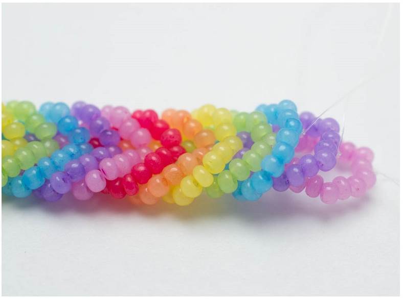 How-to-DIY-Rainbow-Color-Woven-Beaded-Bracelet-4.jpg