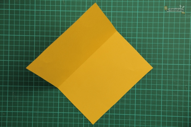 How-to-Make-Creative-3D-Birthday-Card-DIY-Tutorial-2.jpg