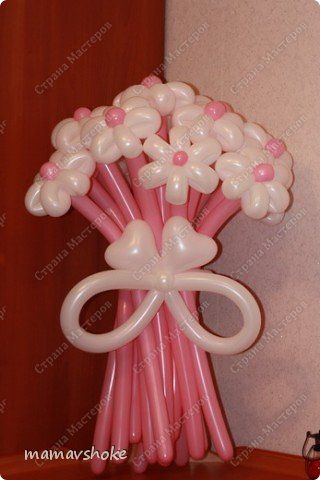 How-to-Make-DIY-Balloon-Daisy-Flower-Bouquet-22.jpg
