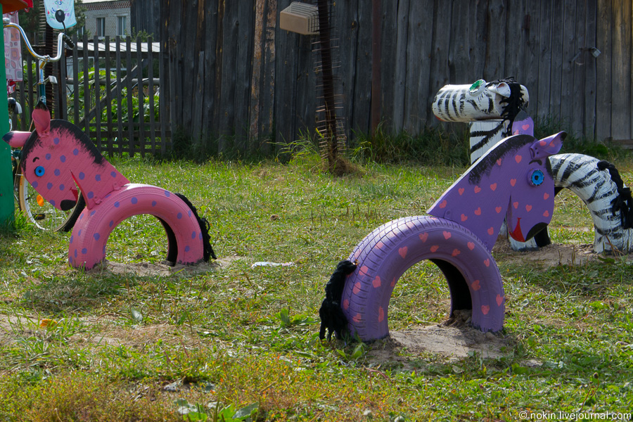 40+ Creative DIY Ideas to Repurpose Old Tire into Animal Shaped Garden Decor --> Tire Horses