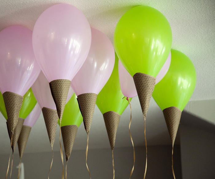 45+ Fun and Creative Ways to Use Balloons --> ICE CREAM CONE BALLOON