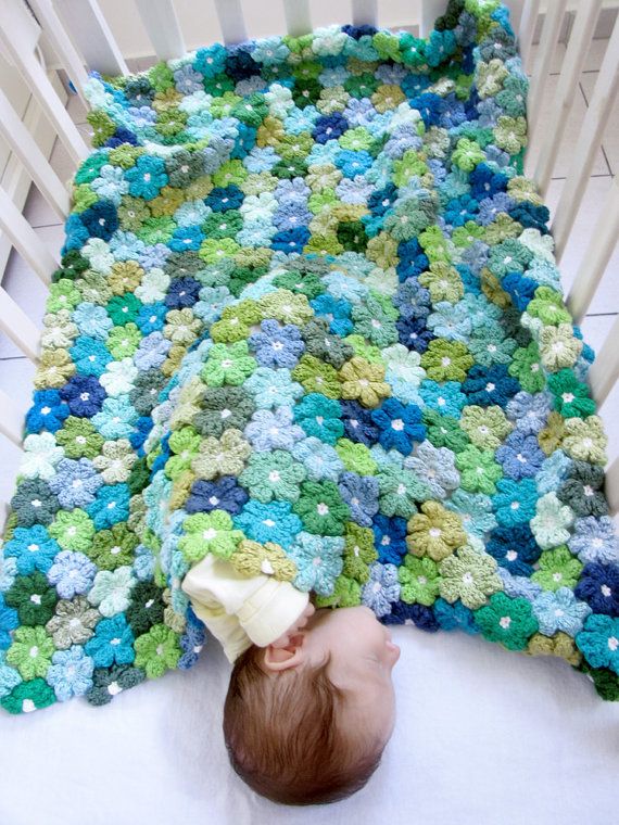 How to DIY 6 Petal Crochet Flower Baby Blanket