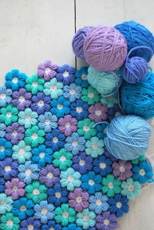 How to DIY 6 Petal Crochet Flower Baby Blanket 3