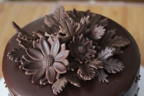 How to DIY Beautiful Modeling Chocolate Rose 4