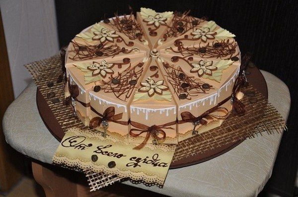 How-to-DIY-Creative-Cake-Shaped-Gift-Boxes-2.jpg