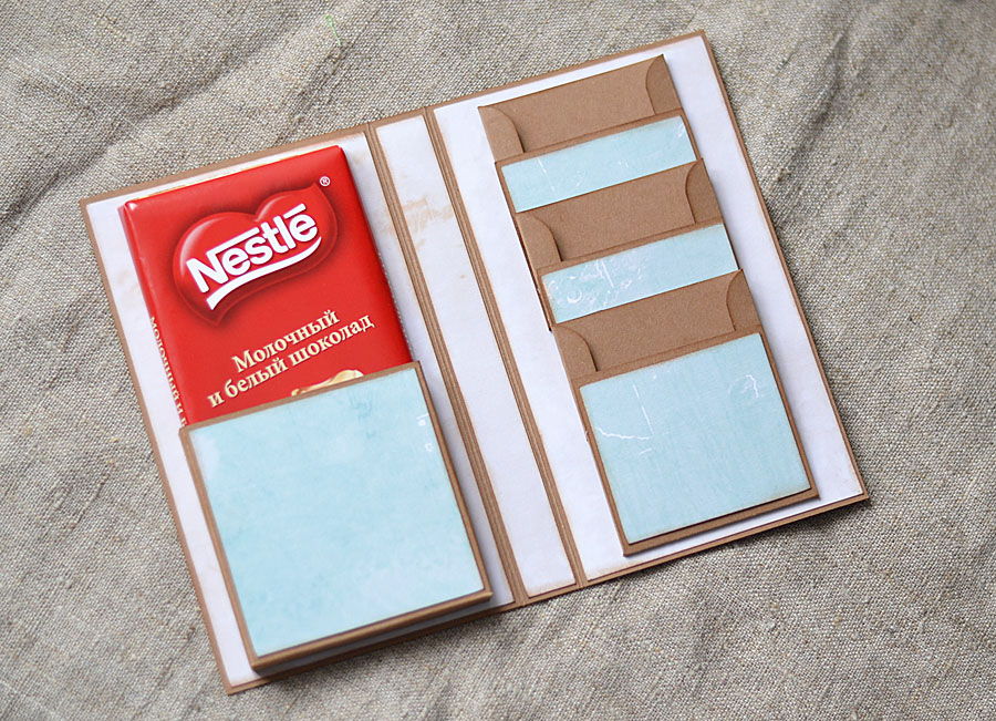 How-to-DIY-Creative-Chocolate-Gift-Box-11.jpg