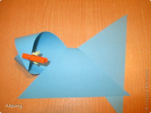How-to-DIY-Pretty-Paper-Bow-for-Gift-Packing-6.jpg