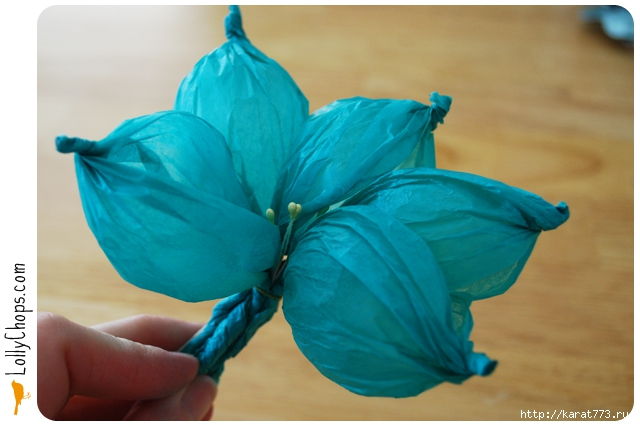 DIY Beautiful Tissue Paper Flower Using a Golf Ball 5