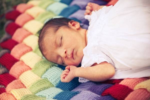 DIY Colorful Entrelac Knitted Baby Blanket