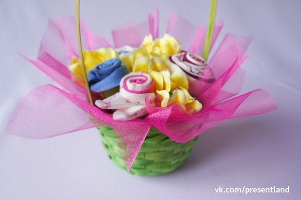 How to DIY Baby Clothes Flower Bouquet 8