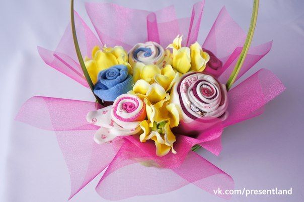 How to DIY Baby Clothes Flower Bouquet 9