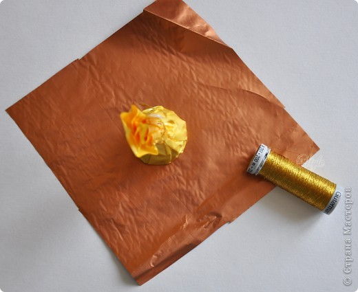 How-to-DIY-Crepe-Paper-Chocolate-Sunflowers-2.jpg